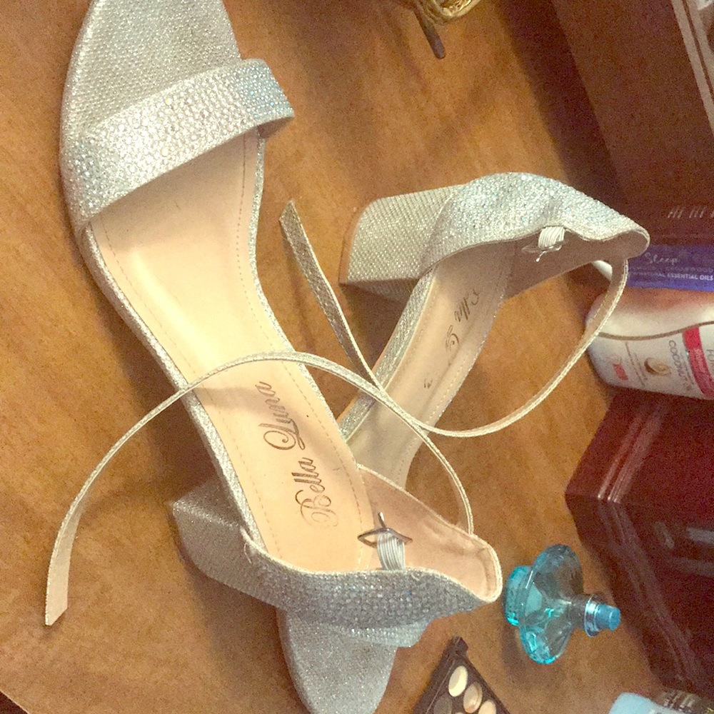 Silver small heel dress shoes